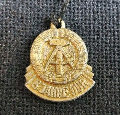 Abzeichen ddr jahre - abzeichen, 8