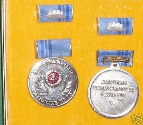 Ddr ehrenmedaille nationale - ddr,