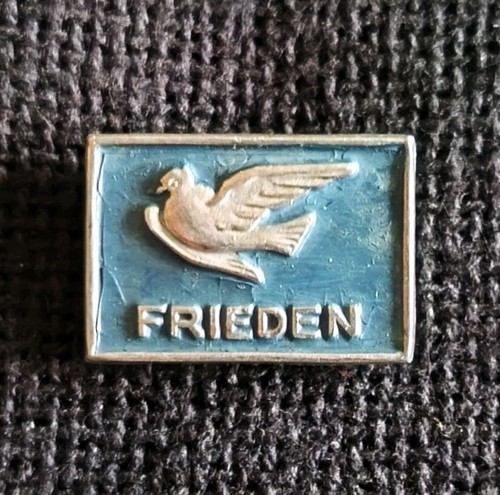 Frühes abzeichen ddr frieden - abzeichen,