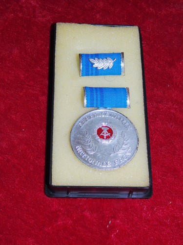 Ehrenmedaille der nationalen - ehrenmedaille,