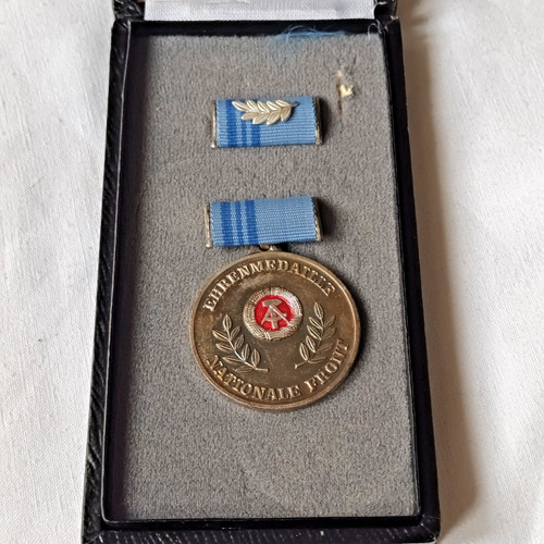 Ddr medaille ehrenmedaille - ddr, "ehrenmedaille